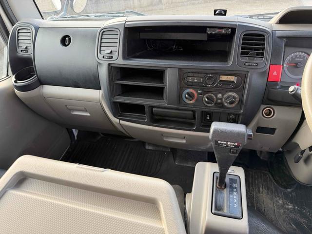 アトラストラック 　１．５ｔ平ボディ　ＡＴ　後輪ダブル　ＥＴＣ　電動格納ミラー　エアコン　パワーウィンドウ　Ｒ８．２まで車検あり（22枚目）