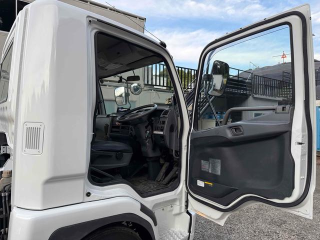 ファイター 　ＣＨＩＫＡＲＡアームロール　６ＭＴ　ドライブレコーダー　バックカメラ　予備検あり（Ｒ８．２．３まで）ＮＯｘ・ＰＭ適合車（8枚目）