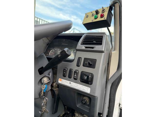 ファイター 　ＣＨＩＫＡＲＡアームロール　６ＭＴ　ドライブレコーダー　バックカメラ　予備検あり（Ｒ８．２．３まで）ＮＯｘ・ＰＭ適合車（17枚目）