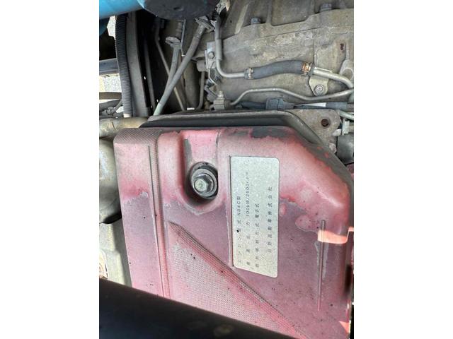 デュトロ 　極東プレス式パッカー車　４．３立米　５ＭＴ　２ｔ　後輪ダブル　電動格納ミラー　ＥＳＣ　１年車検付き　ＮＯｘ・ＰＭ適合車（36枚目）