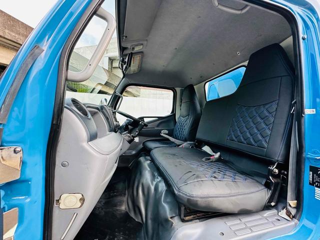キャンター 　新明和プレス式パッカー車　４．３立米　５ＭＴ　２ｔ　後輪ダブル　キーレスエントリー　ＡＢＳ　ＥＳＣ　バックカメラ　１年車検付き　ＮＯｘ・ＰＭ適合車（13枚目）