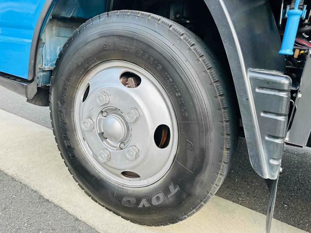 キャンター 　新明和プレス式パッカー車　４．３立米　５ＭＴ　２ｔ　後輪ダブル　キーレスエントリー　ＡＢＳ　ＥＳＣ　バックカメラ　１年車検付き　ＮＯｘ・ＰＭ適合車（40枚目）