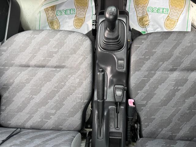 キャリイトラック ダンプ　４ＷＤ　ＭＴ　ＥＴＣ　エアコン　運転席エアバッグ　２年車検付き（4枚目）