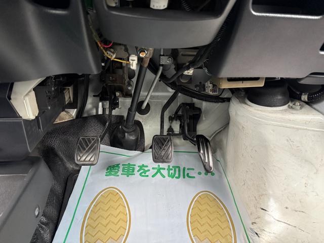 キャリイトラック ダンプ　４ＷＤ　ＭＴ　ＥＴＣ　エアコン　運転席エアバッグ　２年車検付き（7枚目）