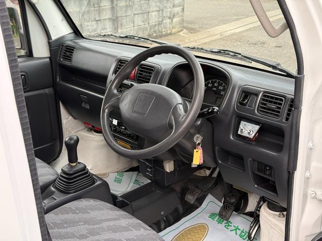 キャリイトラック ダンプ　４ＷＤ　ＭＴ　ＥＴＣ　エアコン　運転席エアバッグ　２年車検付き（8枚目）