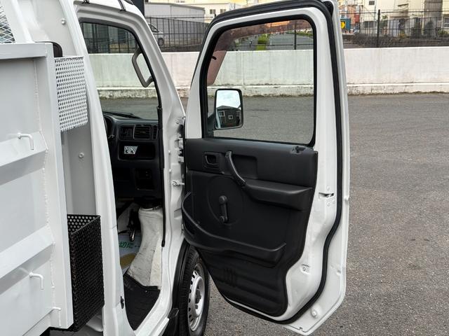 キャリイトラック ダンプ　４ＷＤ　ＭＴ　ＥＴＣ　エアコン　運転席エアバッグ　２年車検付き（22枚目）