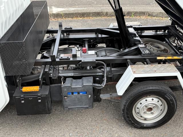 キャリイトラック ダンプ　４ＷＤ　ＭＴ　ＥＴＣ　エアコン　運転席エアバッグ　２年車検付き（26枚目）
