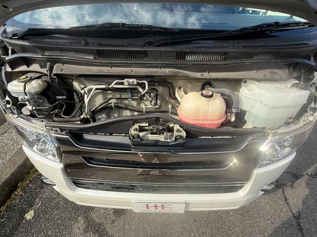 ハイエースバン スーパーＧＬ　ダークプライム　ＥＴＣ　ナビ　両側スライドドア　スマートキー　電動格納ミラー　ＡＴ　エアコン　パワーウィンドウ　運転席エアバッグ（25枚目）