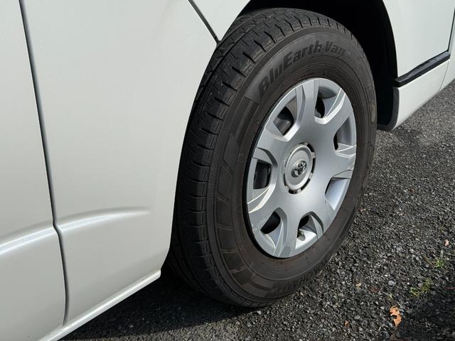 ハイエースバン スーパーＧＬ　ダークプライム　ＥＴＣ　ナビ　両側スライドドア　スマートキー　電動格納ミラー　ＡＴ　エアコン　パワーウィンドウ　運転席エアバッグ（27枚目）