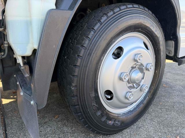 エルフトラック 3tダンプ 6MT 小型4ナンバー ETC 1年車検付き NOx・PM適合車(34枚目)