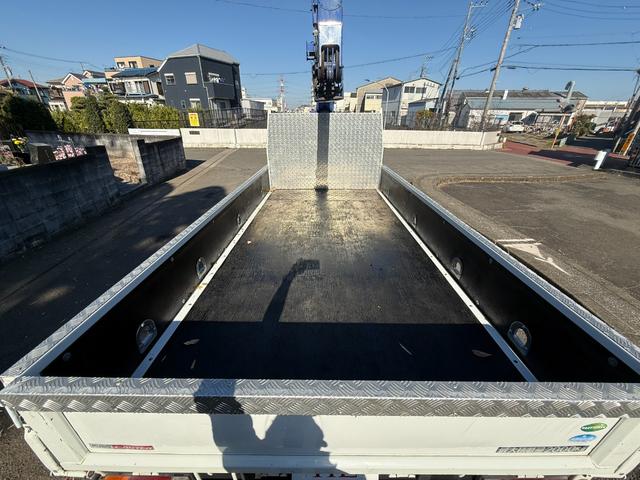 キャンター TADANO4段クレーン平ボディ フックイン ラジコン付き 容量2.63t 5MT 2t バックカメラ 1年車検付き NOx・PM適合車(13枚目)