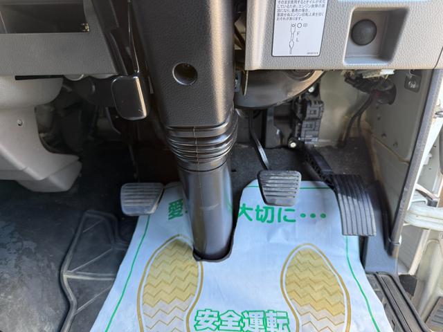 キャンター TADANO4段クレーン平ボディ フックイン ラジコン付き 容量2.63t 5MT 2t バックカメラ 1年車検付き NOx・PM適合車(31枚目)