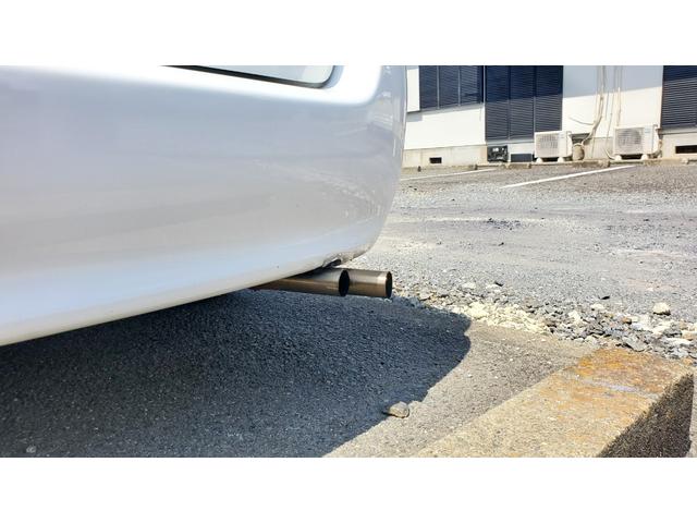 カローラフィールダー Ｚエアロツアラー　アルミホイール　ＨＩＤ　キーレスエントリー　ＭＴ　衝突安全ボディ　ＡＢＳ　エアコン　パワーステアリング　パワーウィンドウ（4枚目）