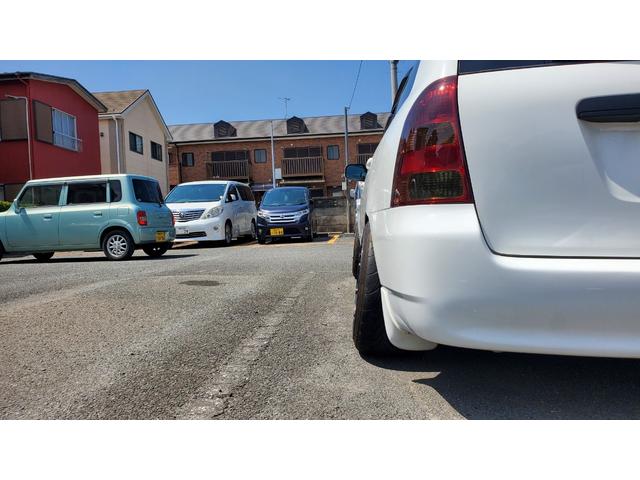 カローラフィールダー Ｚエアロツアラー　アルミホイール　ＨＩＤ　キーレスエントリー　ＭＴ　衝突安全ボディ　ＡＢＳ　エアコン　パワーステアリング　パワーウィンドウ（7枚目）