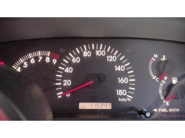 カローラフィールダー Ｚエアロツアラー　アルミホイール　ＨＩＤ　キーレスエントリー　ＭＴ　衝突安全ボディ　ＡＢＳ　エアコン　パワーステアリング　パワーウィンドウ（8枚目）