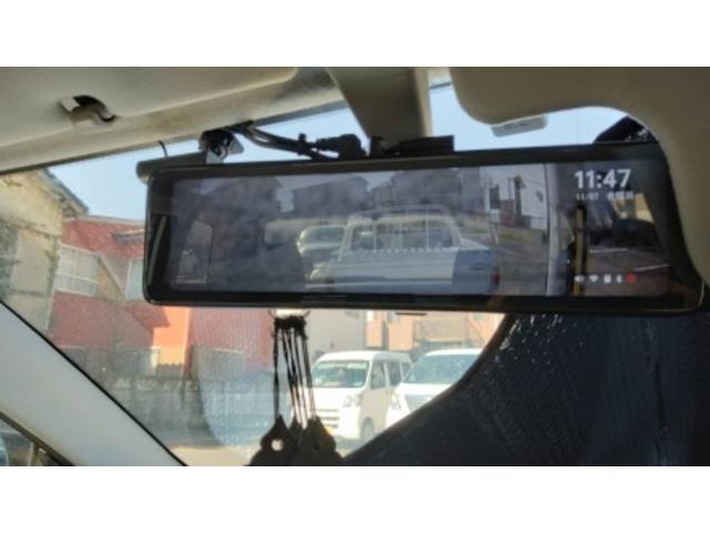 カローラフィールダー Ｚエアロツアラー　アルミホイール　ＨＩＤ　キーレスエントリー　ＭＴ　衝突安全ボディ　ＡＢＳ　エアコン　パワーステアリング　パワーウィンドウ（10枚目）