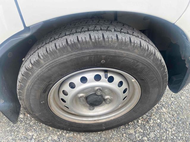 ハイゼットカーゴ AT 衝突被害軽減システム クリアランスソナー 両側スライドドア アイドリングストップ オートライト ESC エアコン パワーウィンドウ 運転席エアバッグ(20枚目)