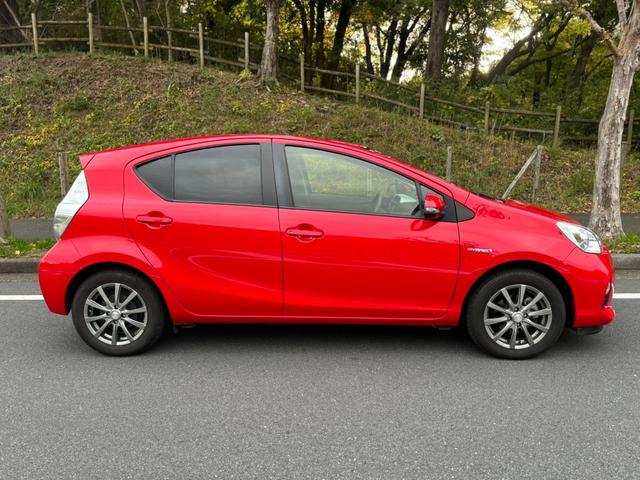 アクア Ｓ　ナビ　ＴＶ　ＡＷ　Ｂｌｕｅｔｏｏｔｈ　格納ミラー　オートライト　スマートキー（3枚目）