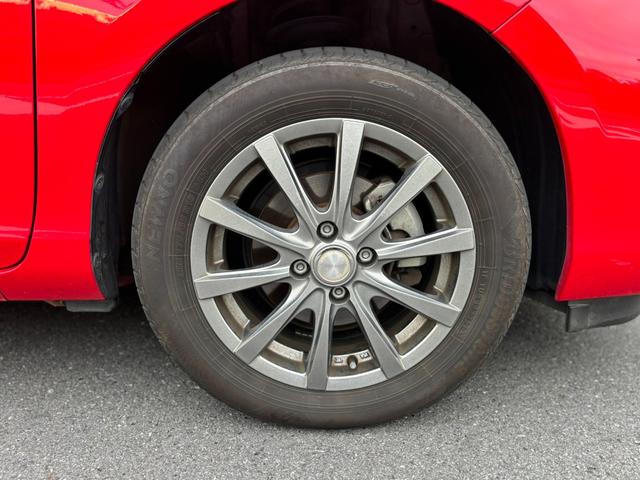 アクア Ｓ　ナビ　ＴＶ　ＡＷ　Ｂｌｕｅｔｏｏｔｈ　格納ミラー　オートライト　スマートキー（13枚目）