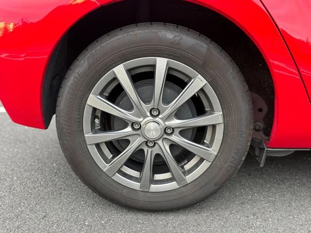 アクア Ｓ　ナビ　ＴＶ　ＡＷ　Ｂｌｕｅｔｏｏｔｈ　格納ミラー　オートライト　スマートキー（14枚目）