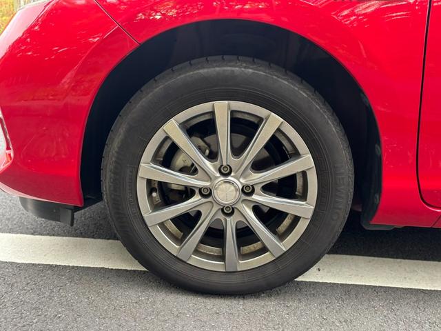 アクア Ｓ　ナビ　ＴＶ　ＡＷ　Ｂｌｕｅｔｏｏｔｈ　格納ミラー　オートライト　スマートキー（16枚目）