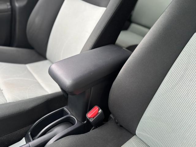 アクア Ｓ　ナビ　ＴＶ　ＡＷ　Ｂｌｕｅｔｏｏｔｈ　格納ミラー　オートライト　スマートキー（27枚目）