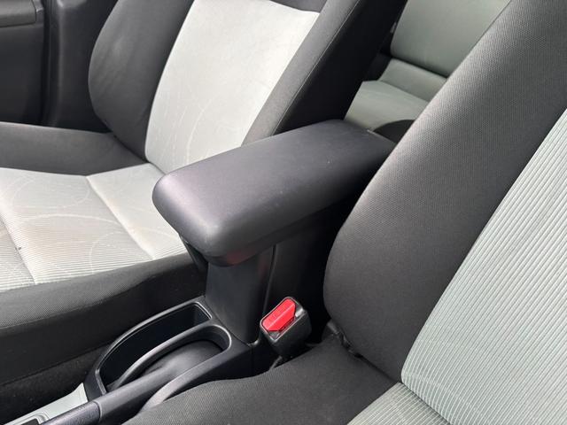 アクア Ｓ　ナビ　ＴＶ　ＡＷ　Ｂｌｕｅｔｏｏｔｈ　格納ミラー　オートライト　スマートキー（28枚目）