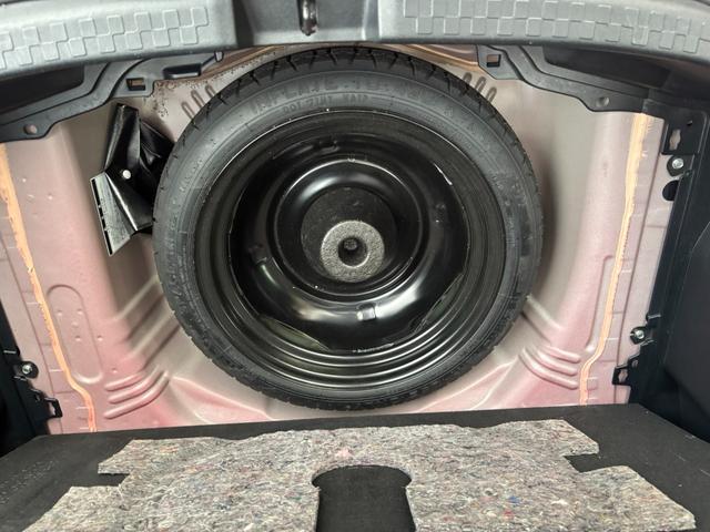 アクア Ｓ　ナビ　ＴＶ　ＡＷ　Ｂｌｕｅｔｏｏｔｈ　格納ミラー　オートライト　スマートキー（32枚目）