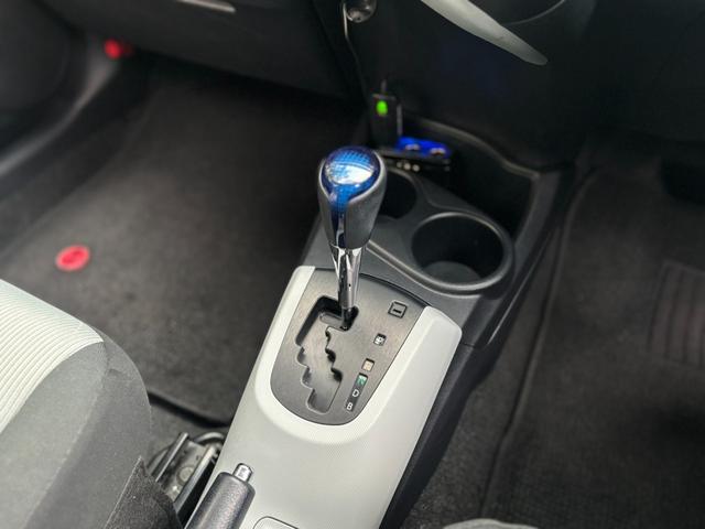 アクア Ｓ　ナビ　ＴＶ　ＡＷ　Ｂｌｕｅｔｏｏｔｈ　格納ミラー　オートライト　スマートキー（41枚目）