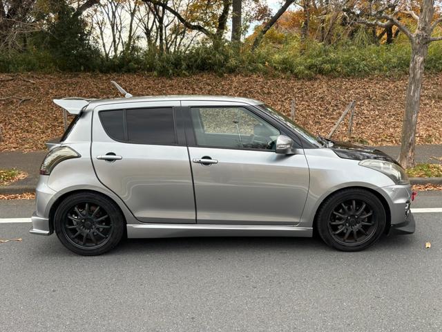 スイフトスポーツ ベースグレード ワンオーナー TEIN車高調 社外マフラー 追加メーター 即サーキット可 純正パーツ全てあり 詳細はお問合せ下さい(12枚目)