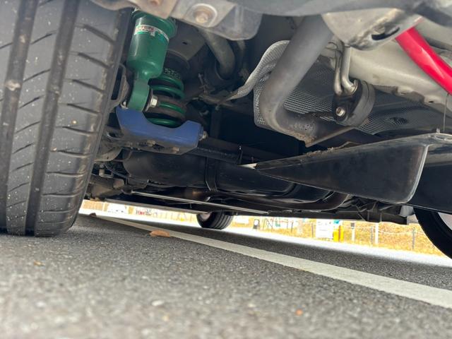 スイフトスポーツ ベースグレード ワンオーナー TEIN車高調 社外マフラー 追加メーター 即サーキット可 純正パーツ全てあり 詳細はお問合せ下さい(29枚目)