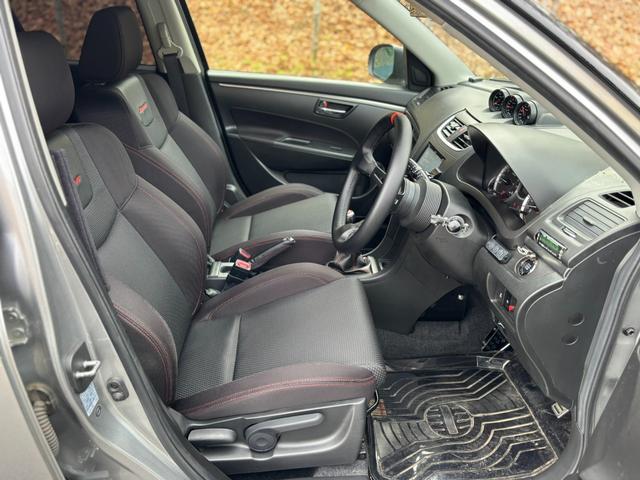 スイフトスポーツ ベースグレード ワンオーナー TEIN車高調 社外マフラー 追加メーター 即サーキット可 純正パーツ全てあり 詳細はお問合せ下さい(31枚目)