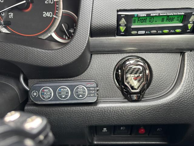 スイフトスポーツ ベースグレード ワンオーナー TEIN車高調 社外マフラー 追加メーター 即サーキット可 純正パーツ全てあり 詳細はお問合せ下さい(52枚目)
