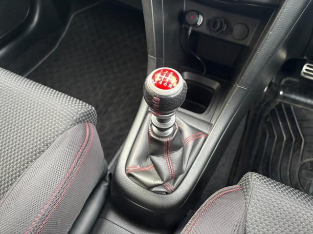 スイフトスポーツ ベースグレード ワンオーナー TEIN車高調 社外マフラー 追加メーター 即サーキット可 純正パーツ全てあり 詳細はお問合せ下さい(65枚目)