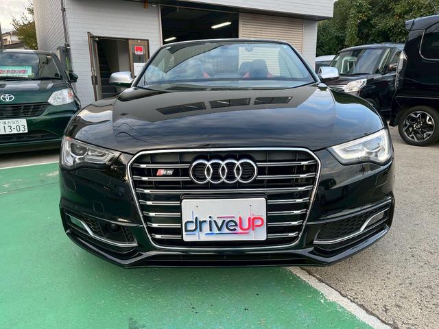 Ｓ５カブリオレ ベースグレード　アシスタンスＰＫＧ　スーパースプリントマフラー　Ｈ＆Ｒダウンサス　走行１．８万Ｋｍ　ディーラー記録簿　赤／黒レザーシート　Ｂａｎｇ＆Ｏｌｕｆｓｅｎサウンド　赤幌　ナビフルセグＴＶ　Ｂｌｕｅｔｏｏｔｈ（8枚目）