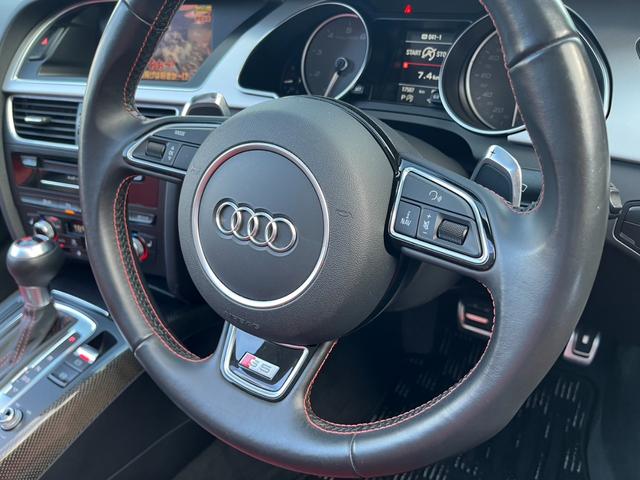 Ｓ５カブリオレ ベースグレード　アシスタンスＰＫＧ　スーパースプリントマフラー　Ｈ＆Ｒダウンサス　走行１．８万Ｋｍ　ディーラー記録簿　赤／黒レザーシート　Ｂａｎｇ＆Ｏｌｕｆｓｅｎサウンド　赤幌　ナビフルセグＴＶ　Ｂｌｕｅｔｏｏｔｈ（13枚目）