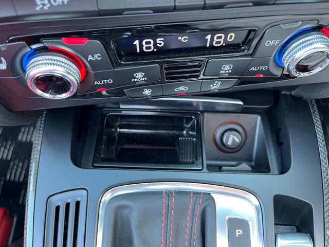 Ｓ５カブリオレ ベースグレード　アシスタンスＰＫＧ　スーパースプリントマフラー　Ｈ＆Ｒダウンサス　走行１．８万Ｋｍ　ディーラー記録簿　赤／黒レザーシート　Ｂａｎｇ＆Ｏｌｕｆｓｅｎサウンド　赤幌　ナビフルセグＴＶ　Ｂｌｕｅｔｏｏｔｈ（18枚目）