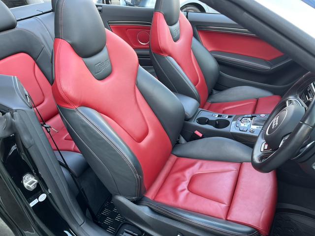 Ｓ５カブリオレ ベースグレード　アシスタンスＰＫＧ　スーパースプリントマフラー　Ｈ＆Ｒダウンサス　走行１．８万Ｋｍ　ディーラー記録簿　赤／黒レザーシート　Ｂａｎｇ＆Ｏｌｕｆｓｅｎサウンド　赤幌　ナビフルセグＴＶ　Ｂｌｕｅｔｏｏｔｈ（32枚目）