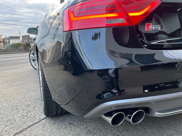 Ｓ５カブリオレ ベースグレード　アシスタンスＰＫＧ　スーパースプリントマフラー　Ｈ＆Ｒダウンサス　走行１．８万Ｋｍ　ディーラー記録簿　赤／黒レザーシート　Ｂａｎｇ＆Ｏｌｕｆｓｅｎサウンド　赤幌　ナビフルセグＴＶ　Ｂｌｕｅｔｏｏｔｈ（39枚目）