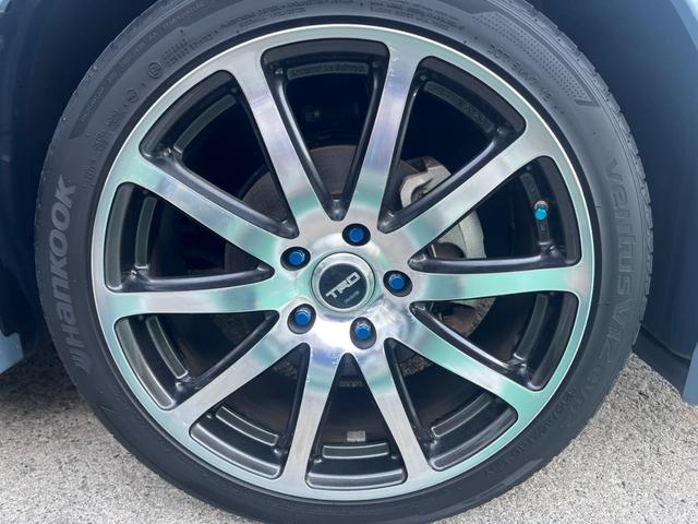 プリウスアルファ Sツーリングセレクション 社外9インチナビ・フルセグTV/Bluetooth/LEDヘッドライト/Bカメラ/ドラレコ/TRD18inAW/モデリスタスポイラー/TRDドアスタビライザー/ビルトインETC(3枚目)