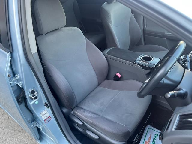 プリウスアルファ Sツーリングセレクション 社外9インチナビ・フルセグTV/Bluetooth/LEDヘッドライト/Bカメラ/ドラレコ/TRD18inAW/モデリスタスポイラー/TRDドアスタビライザー/ビルトインETC(15枚目)