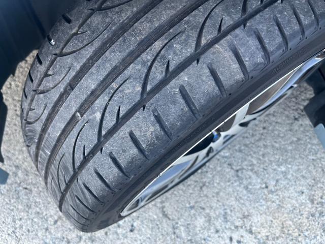 プリウスアルファ Sツーリングセレクション 社外9インチナビ・フルセグTV/Bluetooth/LEDヘッドライト/Bカメラ/ドラレコ/TRD18inAW/モデリスタスポイラー/TRDドアスタビライザー/ビルトインETC(21枚目)