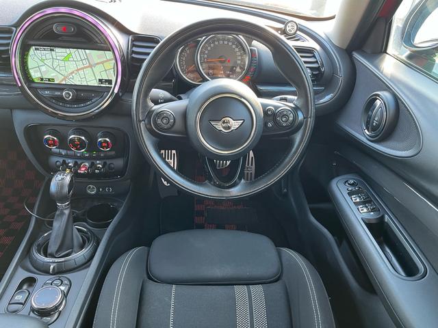 MINI クーパーS クラブマン クーパーS クラブマン REMUSマフラー バルブコントロール BILSTEIN車高調 RACECHIPサブコン 17inネットスポークブラックAW 前後ドラレコ ミシュランP・Sport5 禁煙車(27枚目)