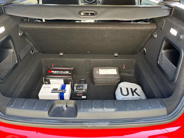 MINI クーパーS クラブマン クーパーS クラブマン REMUSマフラー バルブコントロール BILSTEIN車高調 RACECHIPサブコン 17inネットスポークブラックAW 前後ドラレコ ミシュランP・Sport5 禁煙車(41枚目)