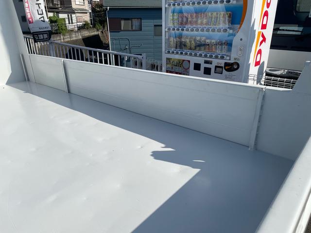 タイタントラック フルワイドロー　新明和製２ｔダンプ　４ナンバー　後輪ダブル（25枚目）