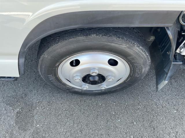 タイタントラック フルワイドロー　新明和製２ｔダンプ　４ナンバー　後輪ダブル（29枚目）