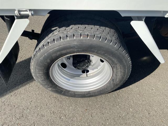 タイタントラック フルワイドロー　新明和製２ｔダンプ　４ナンバー　後輪ダブル（31枚目）