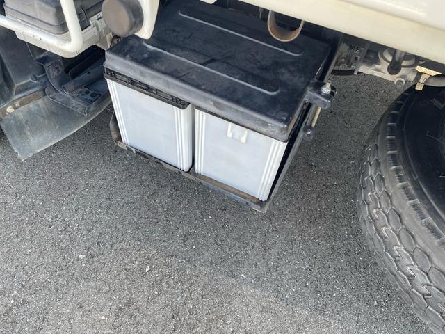 タイタントラック フルワイドロー　新明和製２ｔダンプ　４ナンバー　後輪ダブル（36枚目）