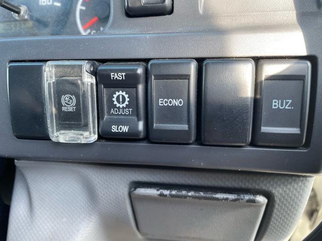 タイタントラック フルワイドロー　新明和製２ｔダンプ　４ナンバー　後輪ダブル（51枚目）