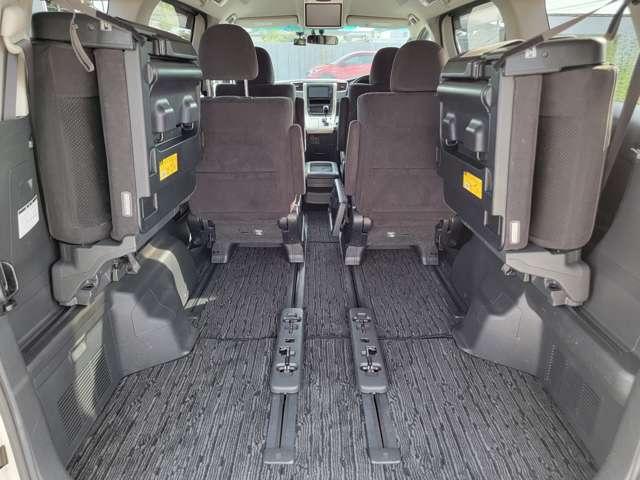 アルファード ２４０Ｓ　プライムセレクションＩＩ　タイプゴールド　両側パワースライドドア・リアモニター（27枚目）